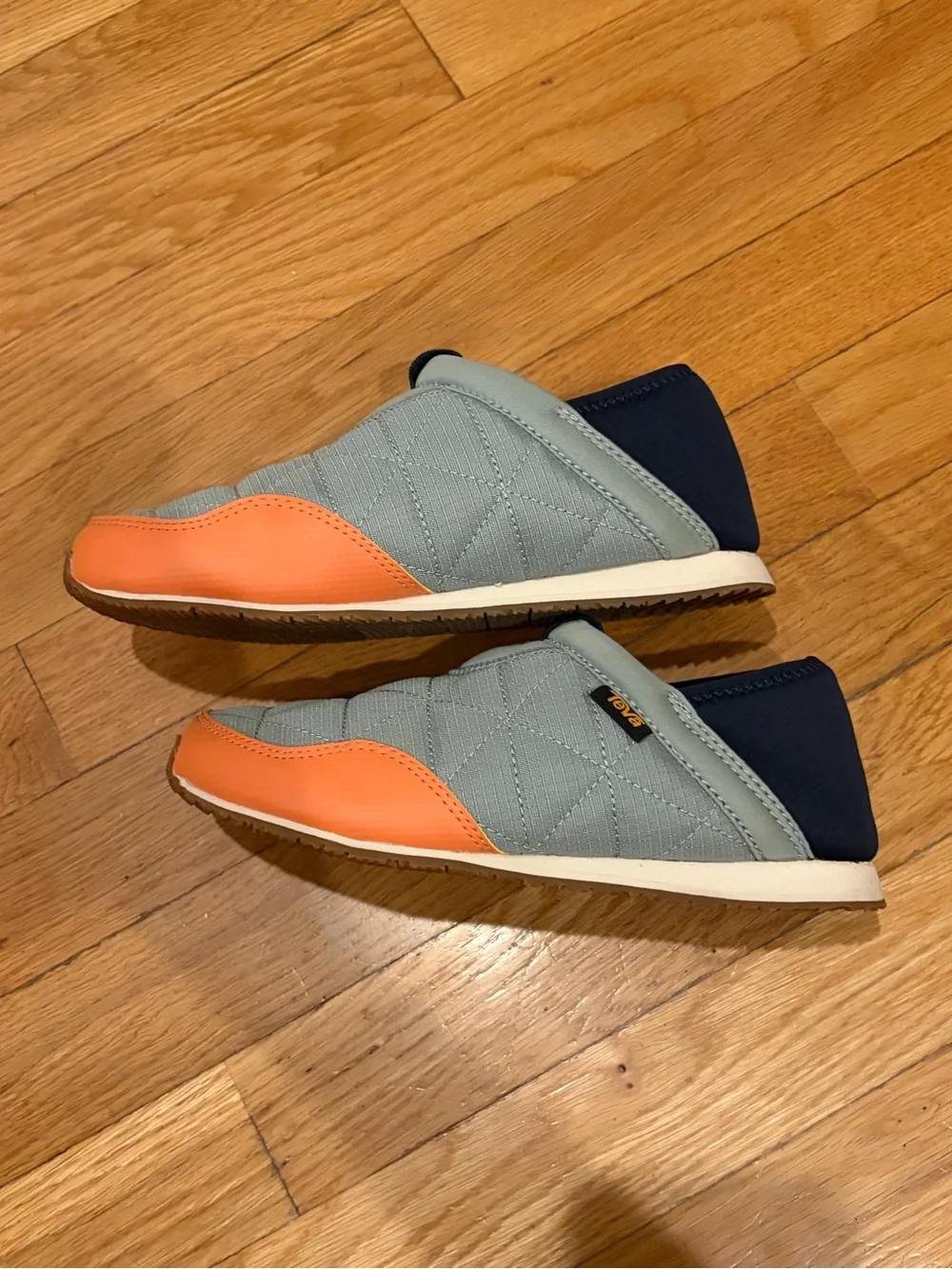 Teva Reember Kids Slip-On Quilted Shoes in Light Gray and Orange